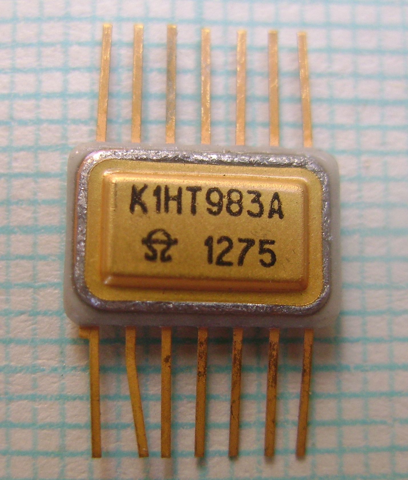 Микросхемы к1лб384 золотые. К505рр1. Модуль часов ds1307. Кр132ру4. Микросхемы времени.