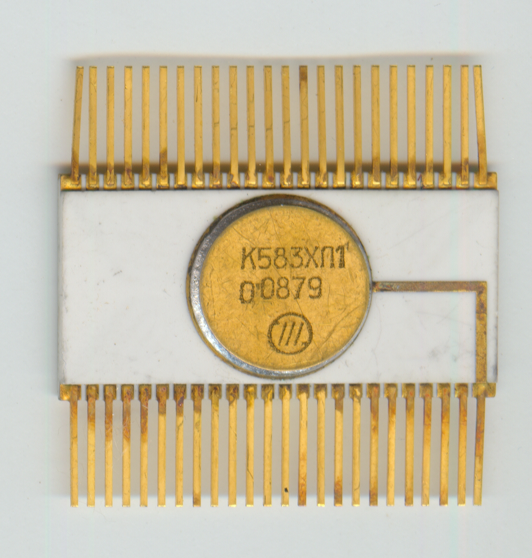 Микросхемы времени. Микросхема 586 ре1. Советские керамические микросхемы. К586вм1. К586со116.